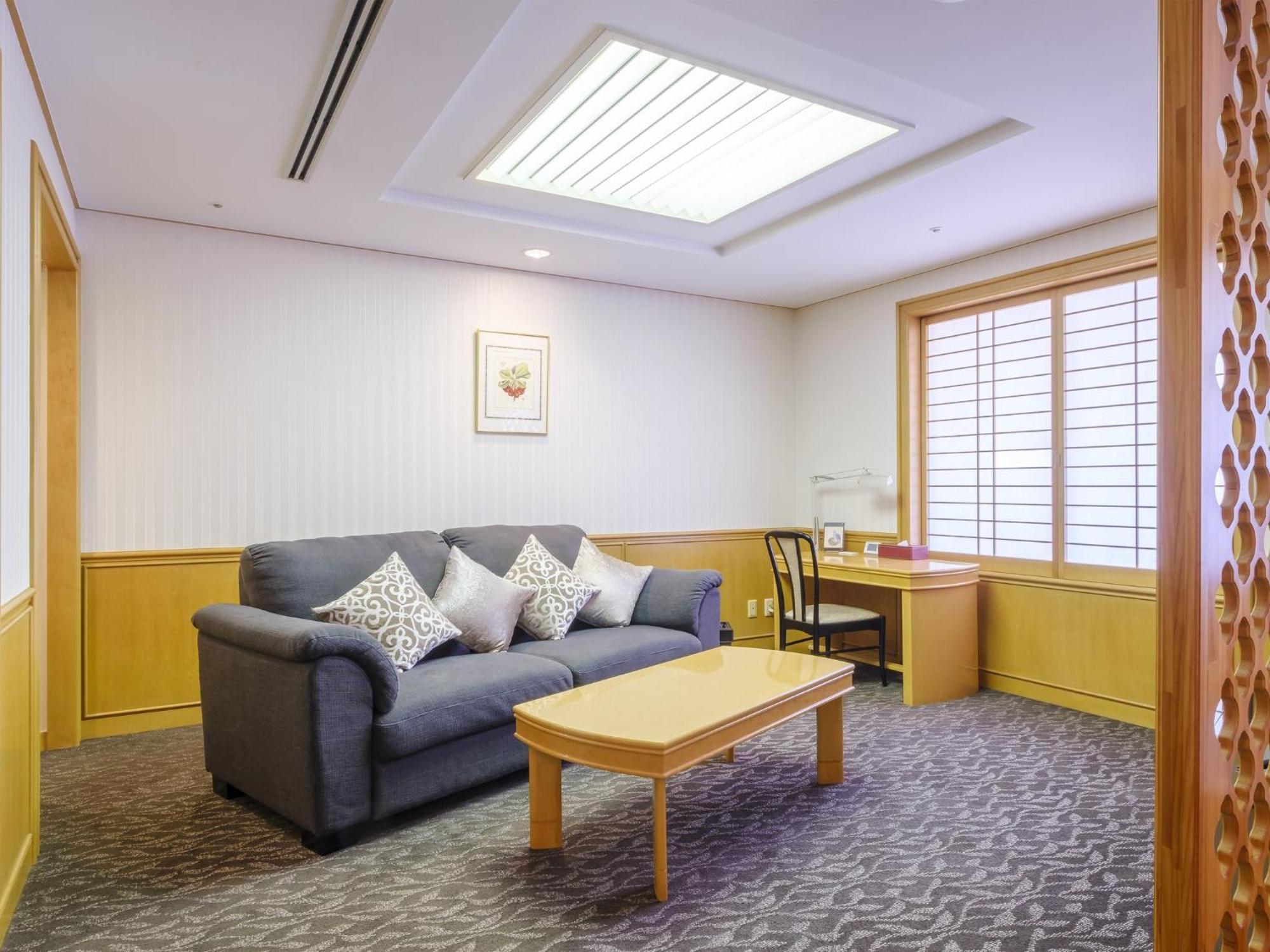 Rihga Hotel Zest Takamatsu Esterno foto