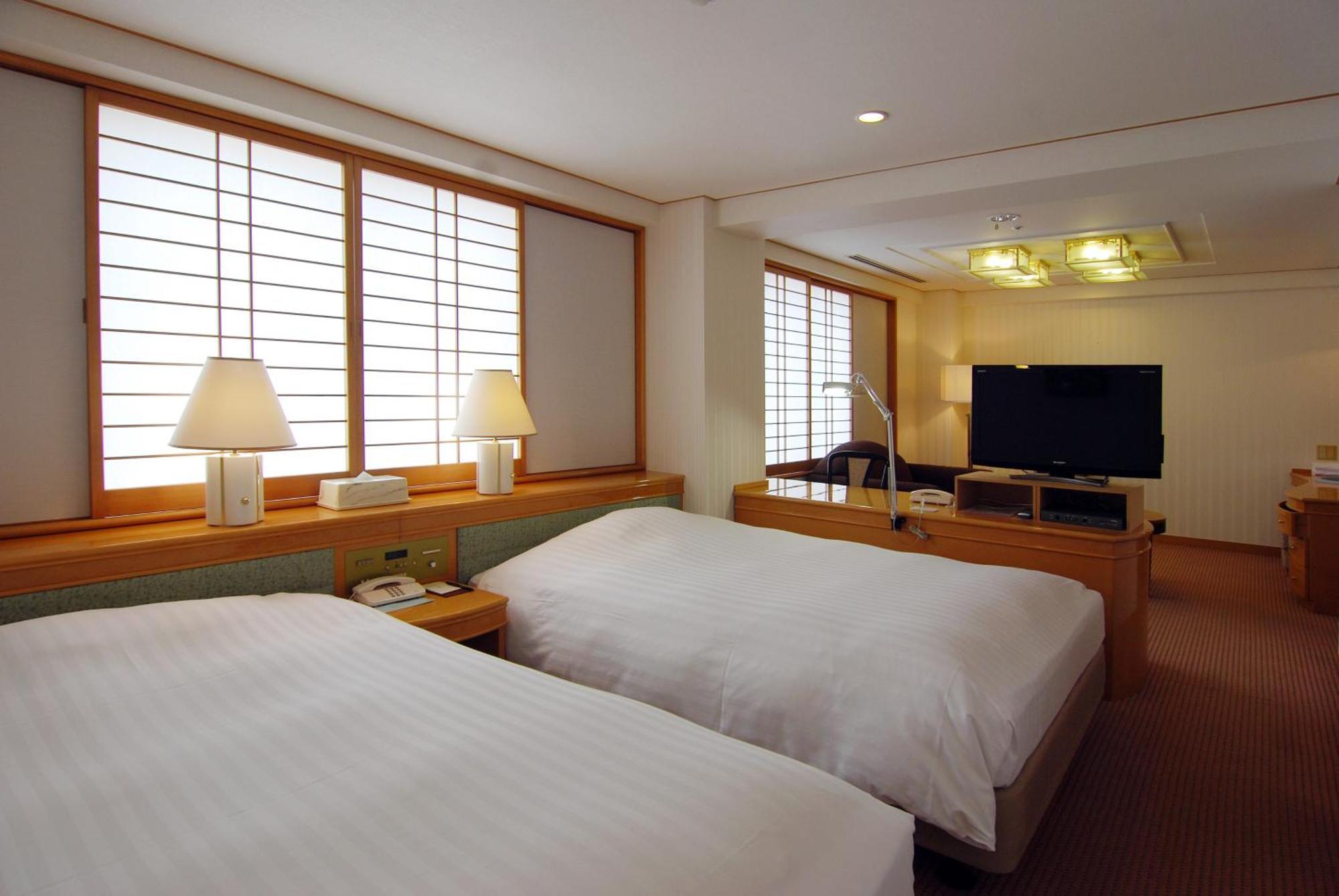 Rihga Hotel Zest Takamatsu Esterno foto