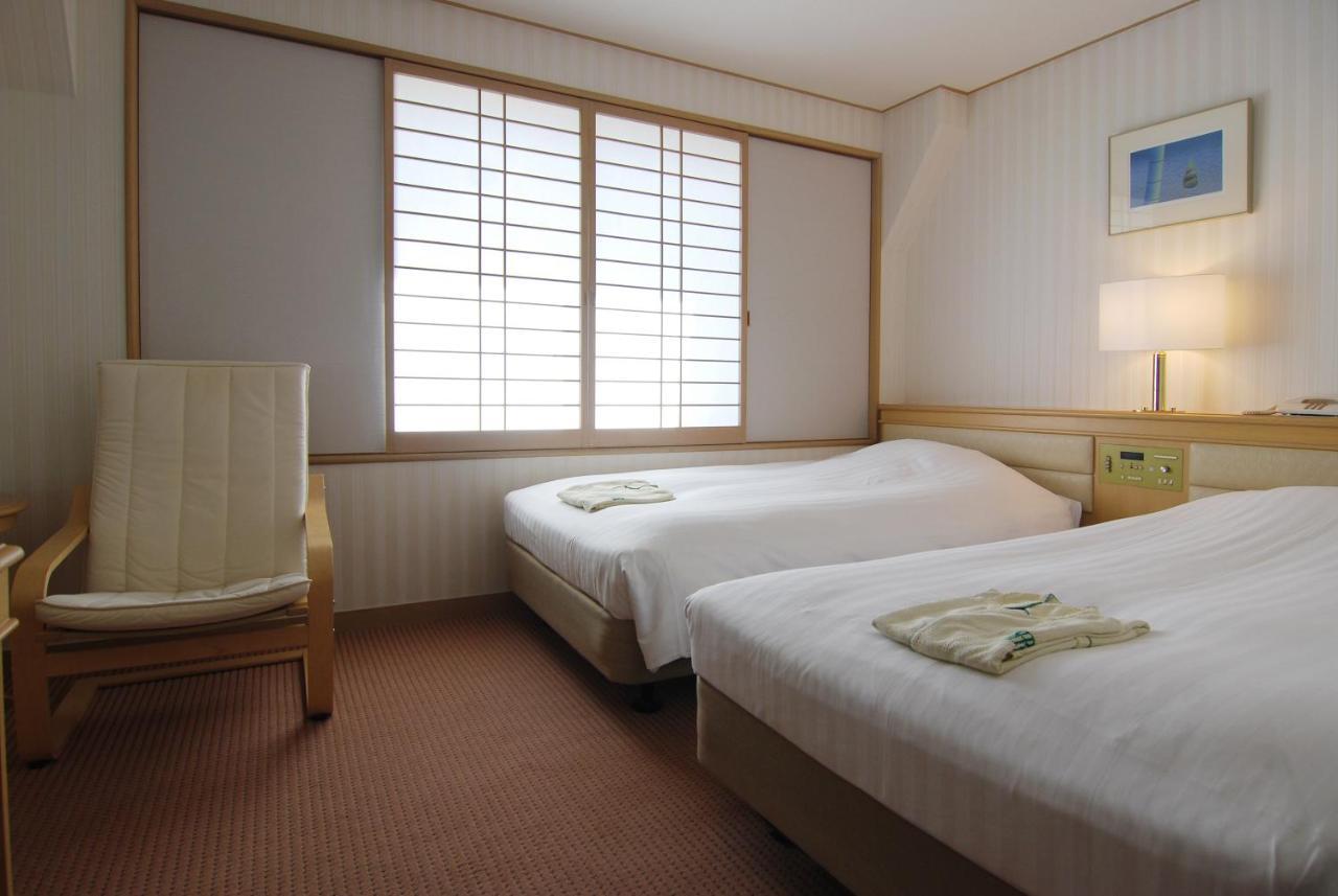 Rihga Hotel Zest Takamatsu Esterno foto